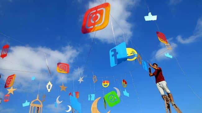 Facebook Akui Instagram dan WhatsApp, Terganggu