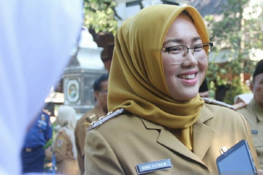 Pemkab Purwakarta Terapkan Sanksi ASN Merokok Saat Jam Kerja