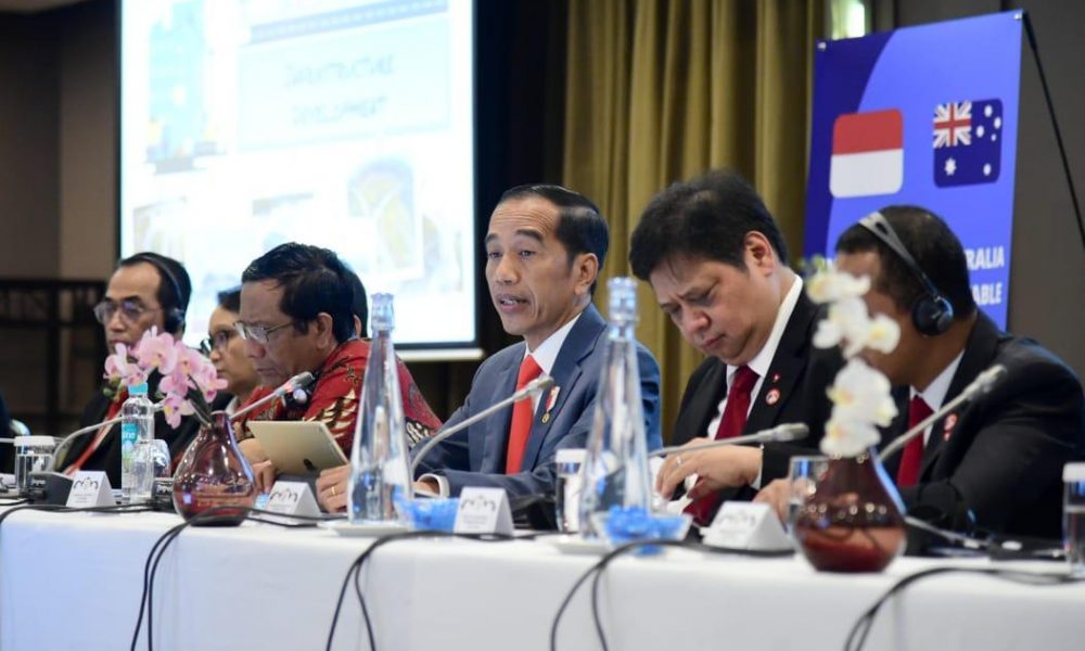 Presiden saat memberikan sambutan di Formum Bisnis Komitmen Indonesia Ramah Investasi