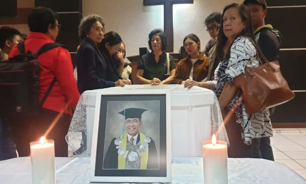 Mathius Tandiontong Berpulang, PDI Perjuangan Jabar Kehilangan Kader Terbaik