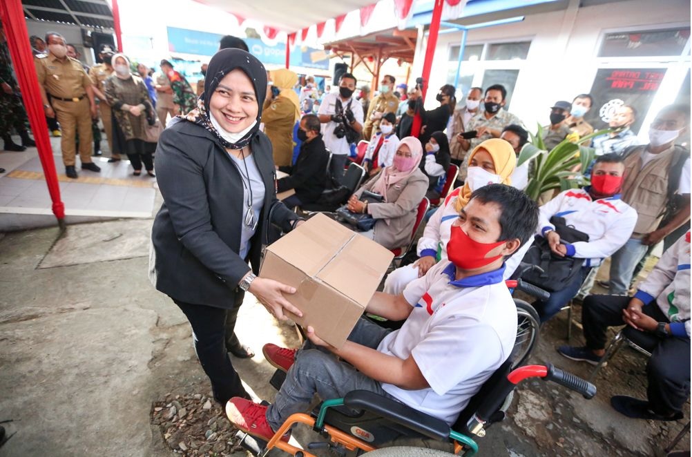 NPCI Kota Bandung Salurkan 500 Paket Bantuan Kepada Atlet Paralimpic