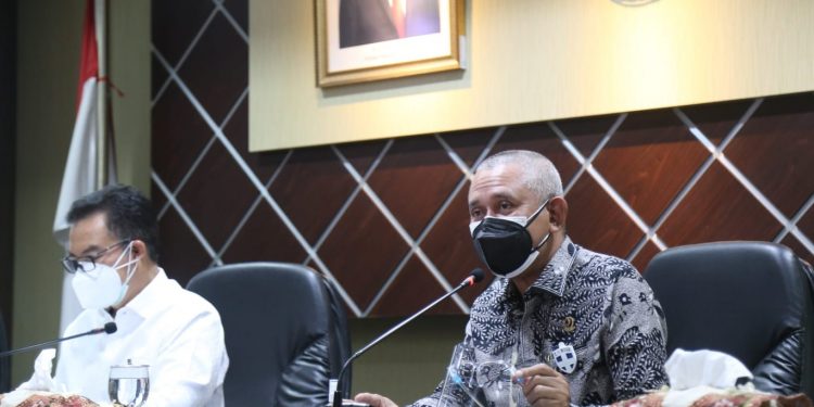 Pimpinan dan Anggota Komisi V DPRD Provinsi Jawa Barat melaksanakan Kunjungan Kerja ke Badan Kependudukan dan Keluarga Berencana Nasional (BKKBN) RI dalam rangka untuk mendapatkan informasi terkait pelaksanaan program Bangga Kencana untuk Provinsi Jawa Barat. Senin, 13/09/2021