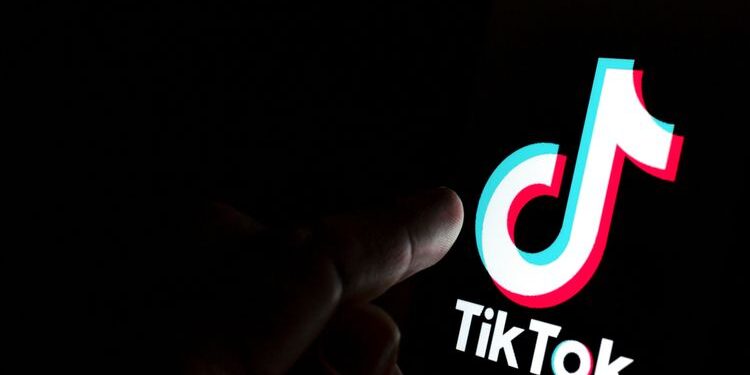 Ilustrasi TikTok(Shutterstock/Ascannio)