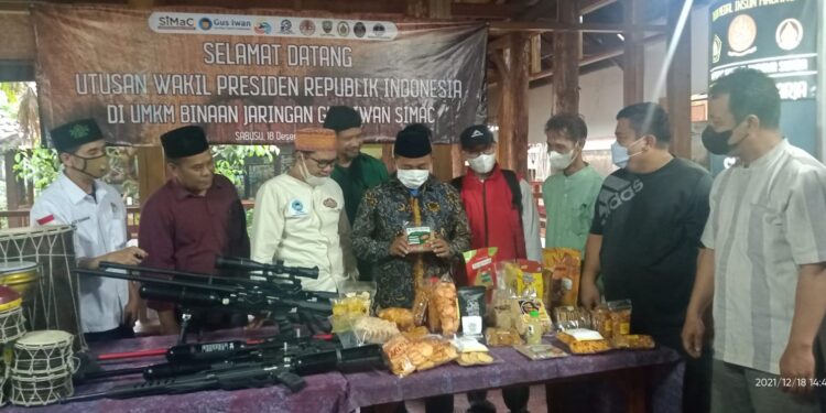 Staf Khusus Wakil Presiden Republik Indonesia Kunjungi Pelaku UMKM di SABUSU Jatinangor