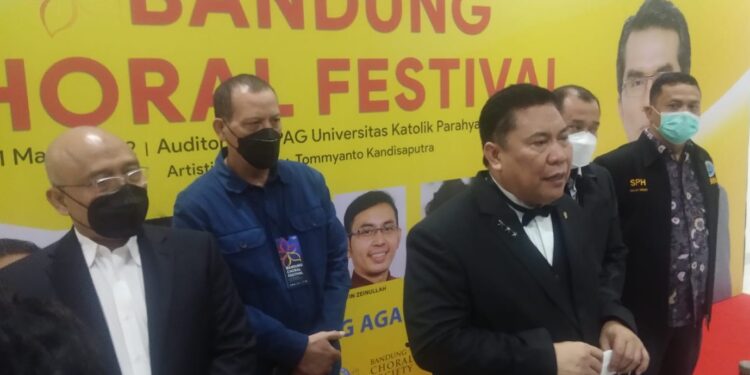 Kepala BNN RI Komjen. Pol. Petrus Reinhard Golose disela acara penutupan Bandung Choral Festival 2022 di Kampus Unpar Bandung, Kamis (31/3/2022)