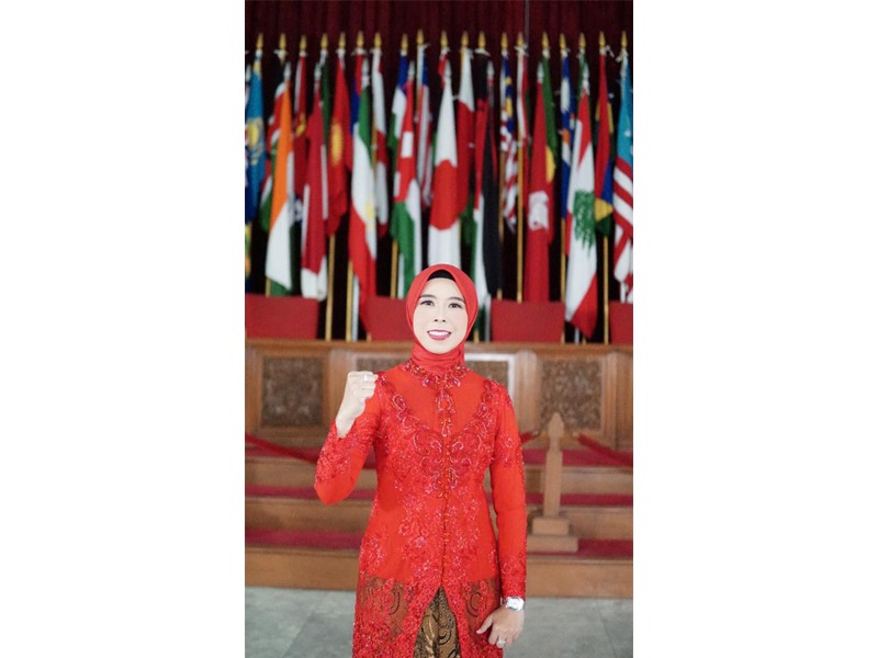 Wakil Ketua DPRD Jabar, Dr. Hj. Ineu Purwadewi Sundari, S.Sos., MM