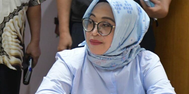 Anggota Pansus III DPRD Jabar Hj Ijah Hartini