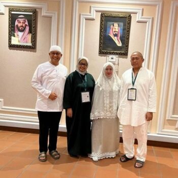 Puan Maharani Bertemu Anies Baswedan Saat Ibadah Haji