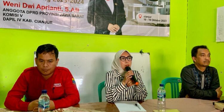 Anggota DPRD Jabar Weni Dwi Aprianti serap aspirasi masyarakat Kecamatan Warungkondang, Kabupaten Cianjur, Selasa 10 Oktober 2023