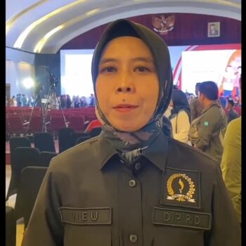 Wakil Ketua DPRD Jawa Barat, Ineu Purwadewi saat menghadiri Deklarasi Jabar ANTENG di Gedung Merdeka, Kota Bandung, 8 November 2023