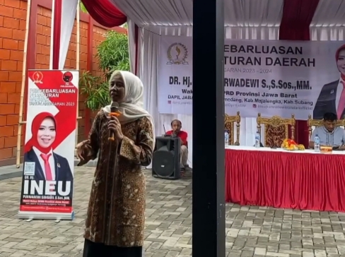 Wakil Ketua DPRD Jawa Barat Ineu Purwadewi saat menggelar sosialisasi perda di Kecamatan Sumedang Utara, Kabupaten Sumedang, Sabtu 1 Desember 2023