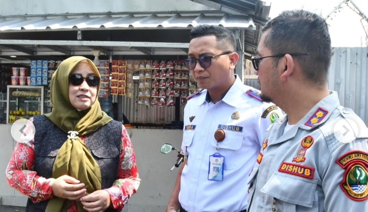 Anggota DPRD Jabar, Hj. Iis Turniasih saat melaksanakan kunjungan kerja ke
