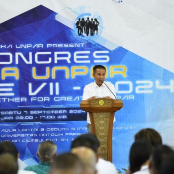 Bey Machmudin Nostalgia di Kampus Unpar