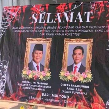 Karangan Bunga Kritik Pedas BEM Unair Pada Prabowo Gibran/Istimewa