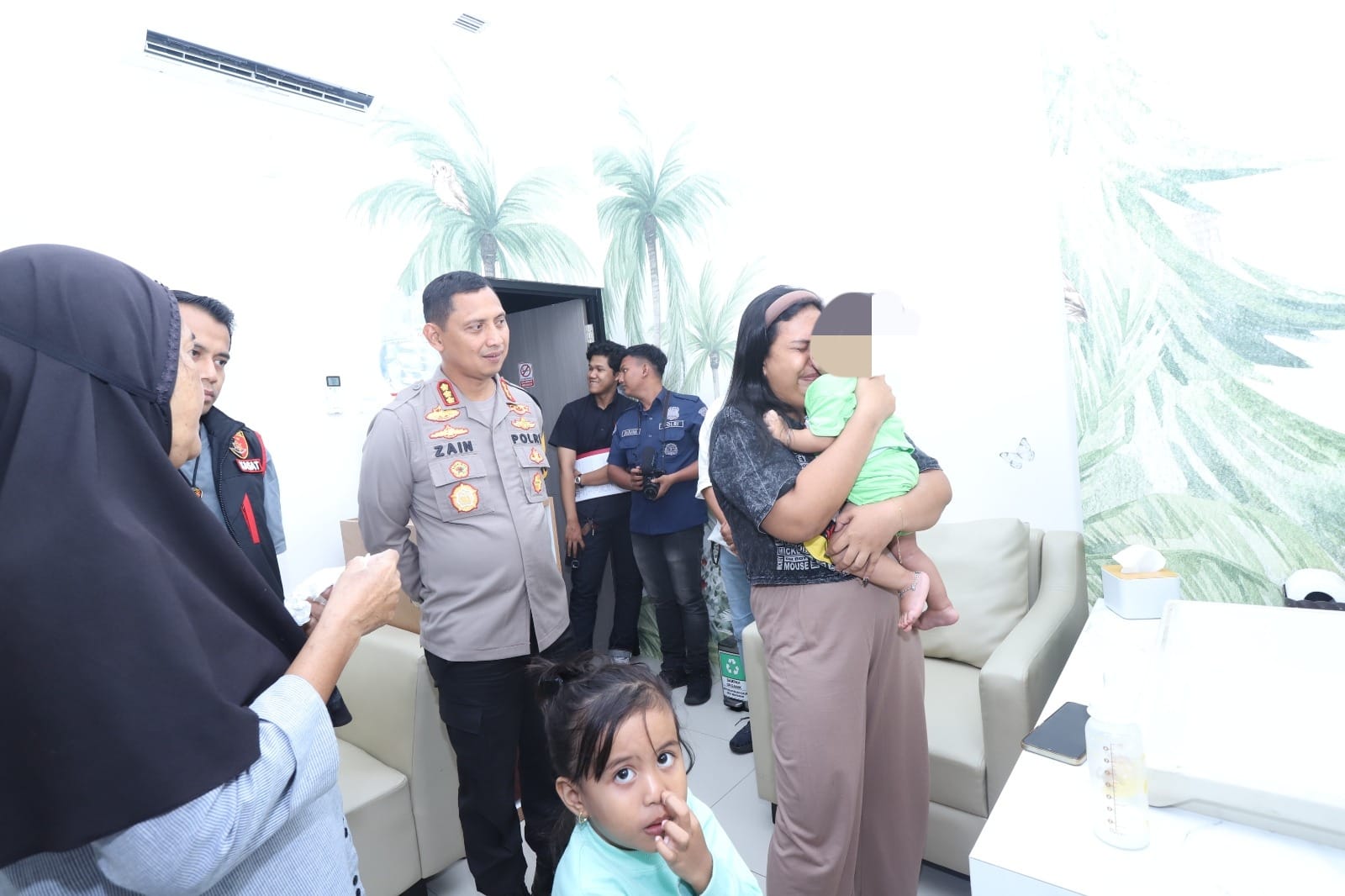 Tangkapan foto Polri ungkap kasus perdagangan bayi