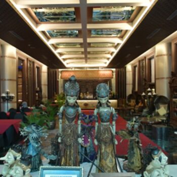 Gelaran Pekan Paralimpiade Nasional (PEPARNAS) XVII Solo 2024 turut menggerakkan sektor ekonomi. Selama ajang olahraga nasional terbesar untuk atlet disabilitas itu, tingkat okupansi hotel di Solo mencapai 100 persen. Wakil Ketua IT Perhimpunan Hotel dan Restoran Indonesia (PHRI) Solo, Gusti Muklis, pada Rabu (9/10/2024) menjelaskan bahwa selama dua minggu pertama Oktober, okupansi hotel-hotel di Solo dapat mencapai 100 persen/Dok. PB PEPARNAS XVII