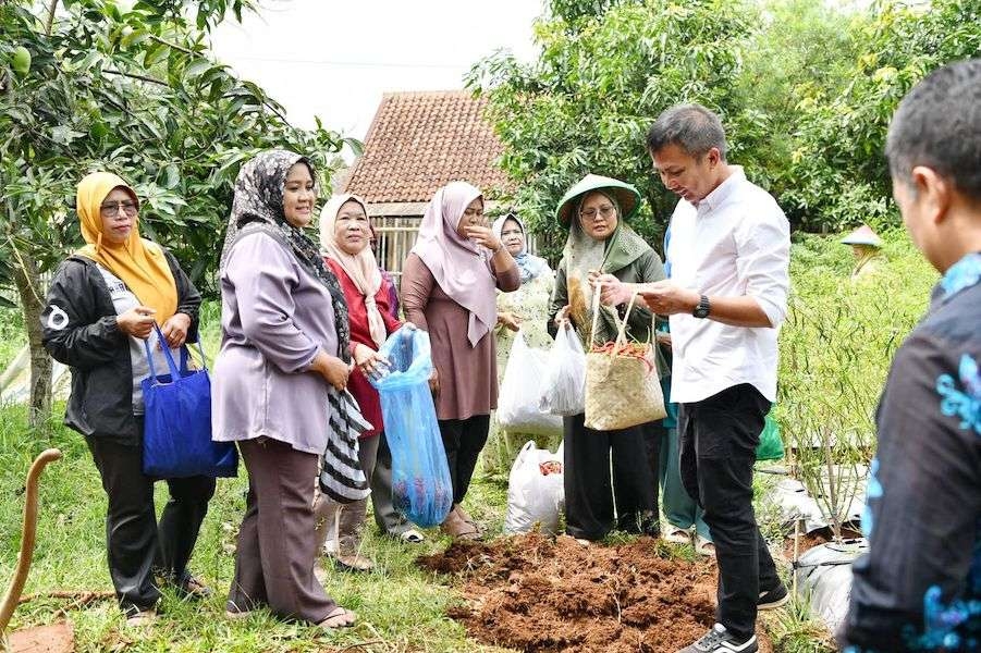Kunjungi Desa Wisata Edukasi Cibiru Wetan, Bey : Inspirasi bagi Desa Lain di Jabar