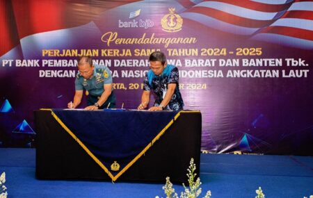 Penandatanganan Perjanjian Kerja Sama (PKS) Bank bjb dengan TNI AL
