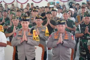 Kapolri dan Panglima TNI Gelar Doa Bersama Lintas Agama untuk Sukseskan Pilkada 2024 1