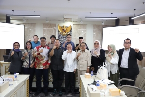 Tuti Turimayanti Dorong Transparansi Publik dalam Uji Kelayakan Calon Komisioner Informasi 9
