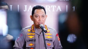 Kapolri Ingatkan Warga untuk Tidak Memaksakan Diri Berkendara Saat Lelah Selama Libur Nataru 8