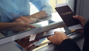 Bagaimana Tetap Mematuhi Hukum Imigrasi Indonesia: Yang Perlu Diketahui Orang Asing 9