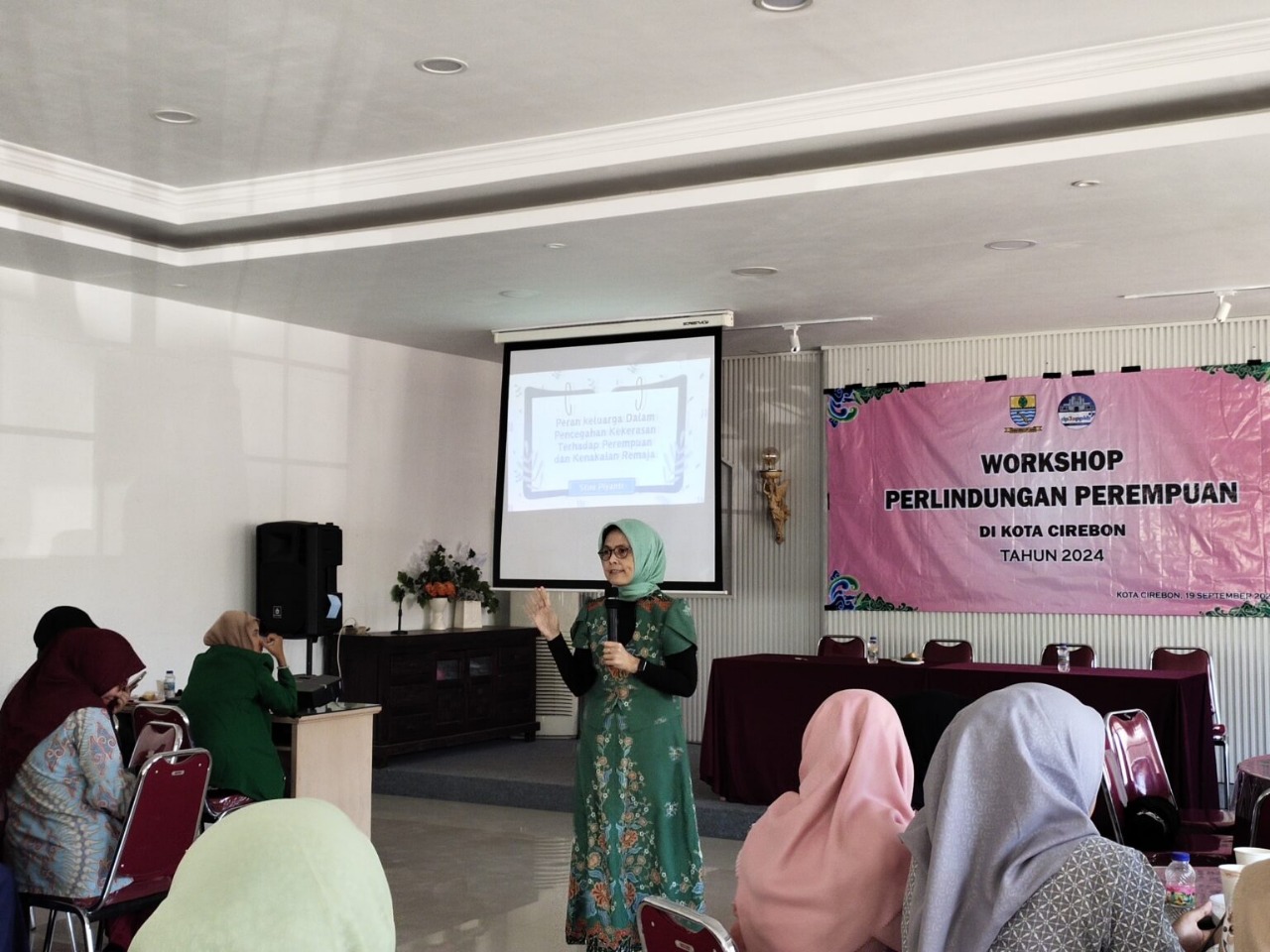 DP3APPKB menggelar Workshop Perlindungan Perempuan Tingkat Kota Cirebon (19/12/2024)