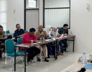 Ika Siti Rahmatika melaksanakan Citra Bakti di Kantor KCD Wilayah X Kota Cirebon pada Senin (23/12/2024)/Istimewa