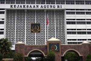 Vonis 6,5 Tahun Harvey Moeis: Kritik Mengalir Deras, Kejagung Angkat Bicara 5