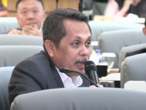 Rapat Paripurna DPRD Provinsi Jawa Barat, Tom Maskun Soroti Pungutan Sekolah dan Penahanan Ijazah