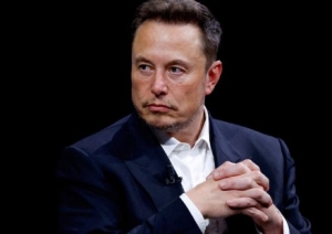 Elon Musk Pecahkan Rekor, Jadi Orang Pertama dengan Kekayaan Rp6.370 Triliun 7