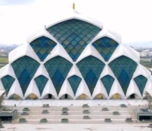 Masjid Al Jabbar sebelum diresmikan (sumber instagram @masjidraaaljabbar)
