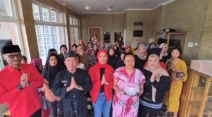 Nia Purnakania Ajak Masyarakat Teladani Semangat Perjuangan Megawati Soekarnoputri 7