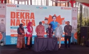 Pj Walikota Cimahi Resmikan Pembukaan Gerai Dekranasda 1