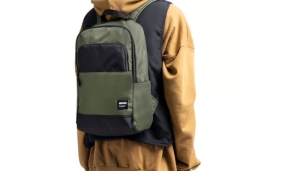 Tas Bodypack Terbaik untuk Pelajar: Pilihan Stylish dan Fungsional untuk Kembali ke Sekolah 1