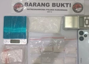 Tangkapan foto sabu (Sumber: Polres Karawang)