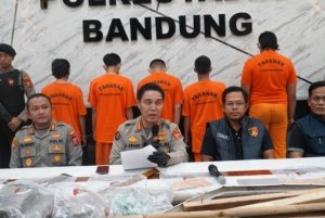 Tangkapan foto konferensi pers Polrestabes Bandung (Sumber: Polrestabes Bandung)