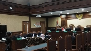Istri Hakim Marah: Saldo Nol di ATM, "Gara-Gara Kau, Semua Hancur!" 2