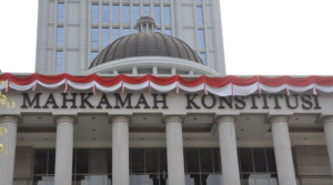 DPR Kini Bisa Evaluasi Pejabat Negara, MKMK: Ini Mengancam Sistem Hukum! 5