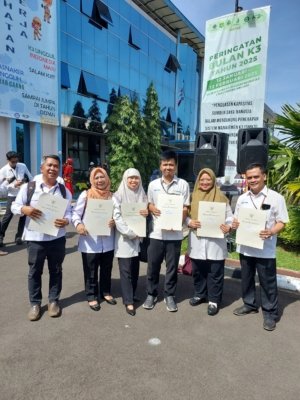 Perhutani Bandung Utara Terima Penghargaan dari Disnakertrans Jawa Barat