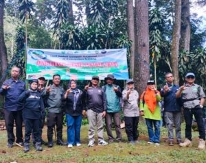 Peringati Hari Peduli Sampah Nasional, Perhutani Bandung Utara Gelar Aksi Nyata