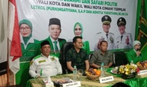 Wakil Walikota Cimahi terpilih Adhitia Yudistira saat menghadiri safari politik di DPC PPP Kota Cimahi, Selasa 11/02/2025.