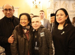 Megawati Beri Dukungan pada Bocah Korban Perang Ukraina di Roma 5
