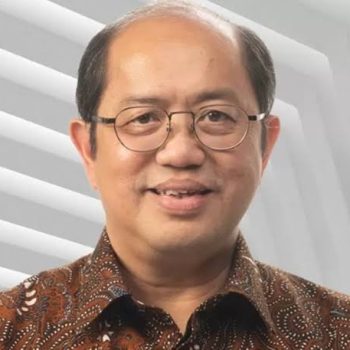 Tangkapan foto Isa Rachmatarwata (Sumber: Kabariku)