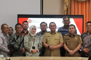Pj Bupati Sumedang Apresiasi Bank Sumedang, Setor Dividen Rp 5,75 Miliar ke Kas Daerah 1