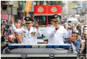 Resmi Dilantik, Masyarakat Antusias Sambut Wali Kota Ngatiyana dan Wakil Wali Kota Adhitia Yudisthira 1