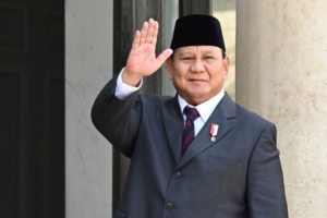 Prabowo Perintahkan Menteri ESDM Kembalikan Distribusi LPG 3 Kg di Pengecer 7