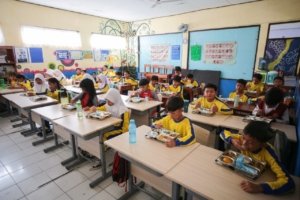 Penyaluran Makan Bergizi Gratis di Kota Bandung (Istimewa)