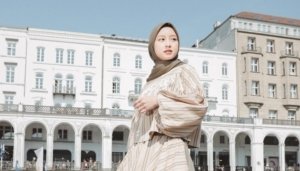 Potret Gitasav di Hamburg (sumber ig: @gitasav)