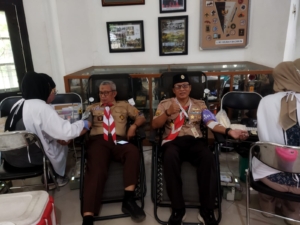 Perhutani Bersama PMI dan Saka Wanabakti Gelar Donor Darah di Bandung